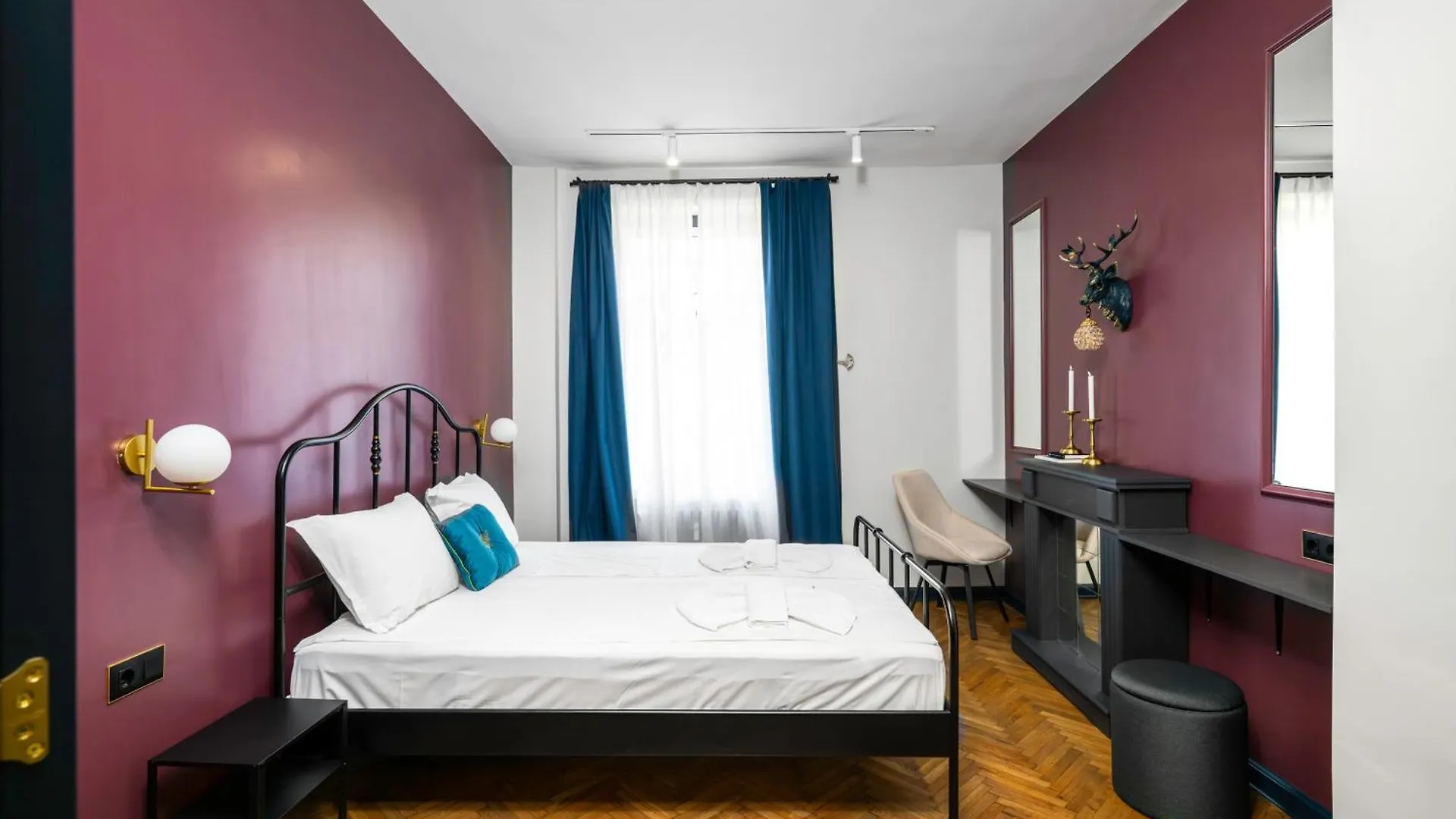 Royal Retreat - Your Central Designer Spot By Flat Mаnager Sofia 0*,